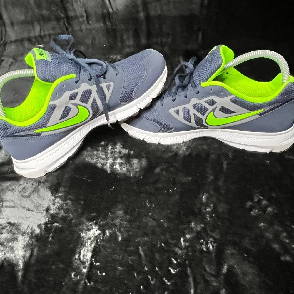 Nike Downshifter 6 684979-403 Boys 7‎ Running Shoes Green Gray Athletic Sneakers